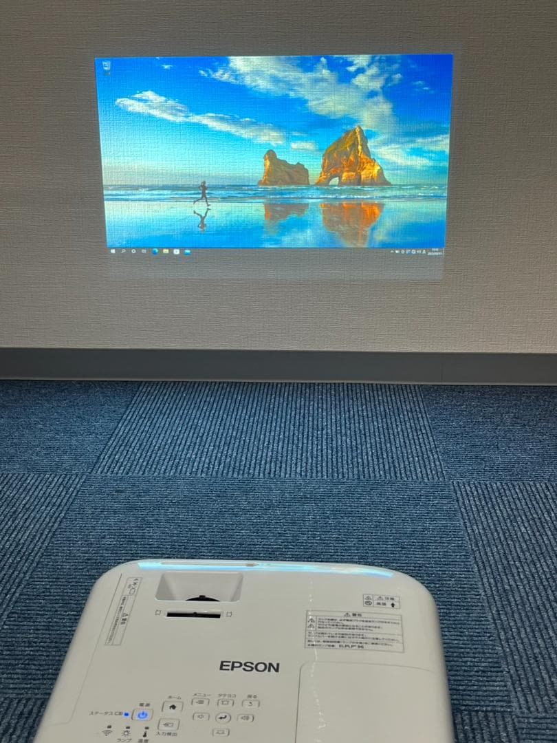 EPSON EB-2142W プロジェクター本体