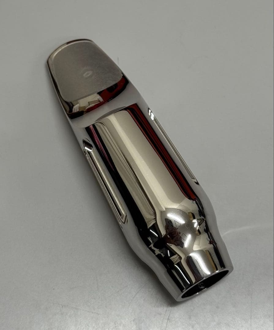 真鍮製ロジウムメッキ仕上げ クラシック系マウスピース（アルトサックス用）