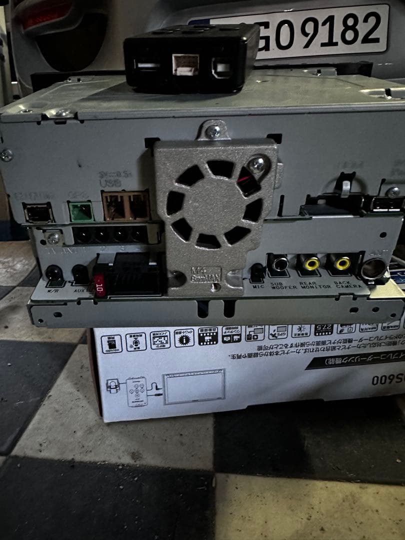 ナビ　カロッツェリア