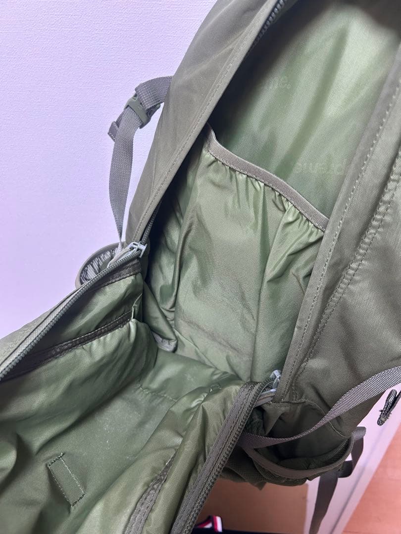 Supreme オリーブ バックパック
