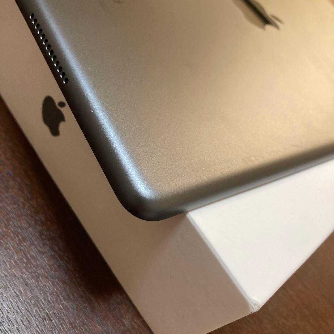 お値下げ　Apple iPad 第9世代 10.2インチ 本体　スペースグレー