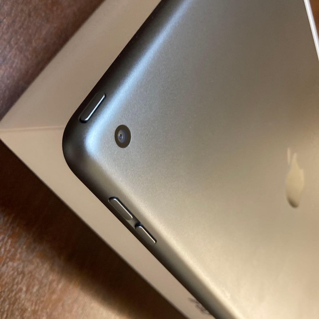 お値下げ　Apple iPad 第9世代 10.2インチ 本体　スペースグレー