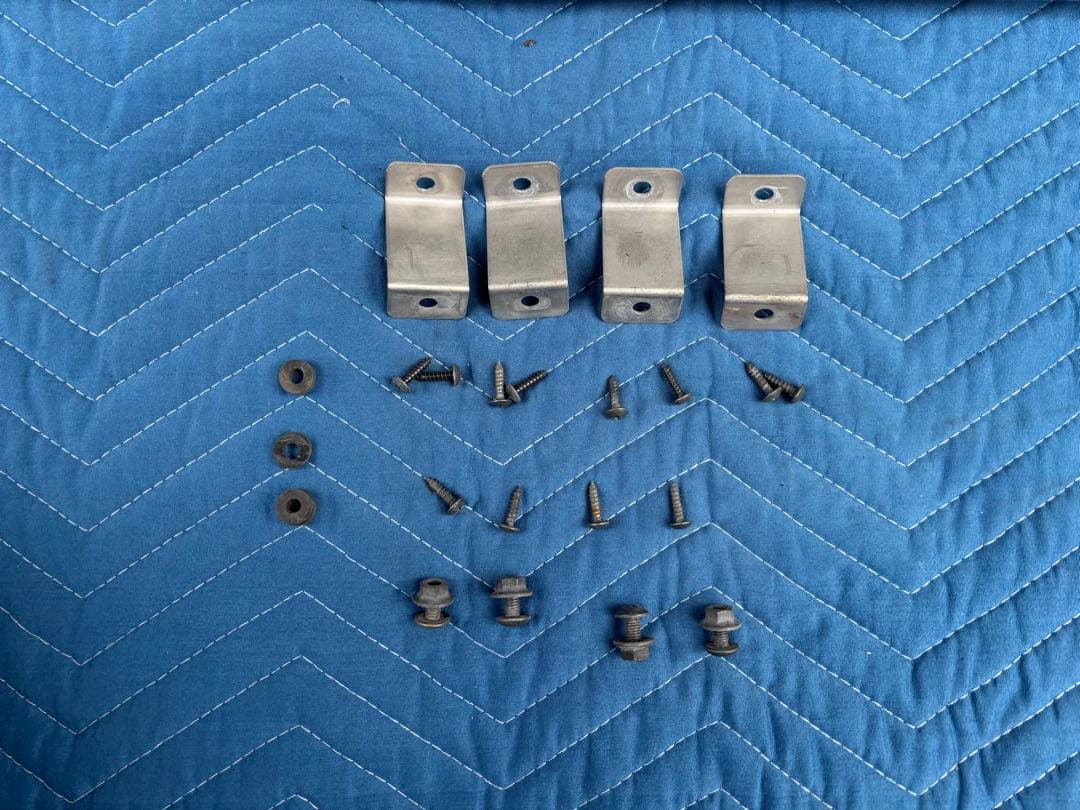 ハイエース　essexサイドライナー　070ホワイトパール