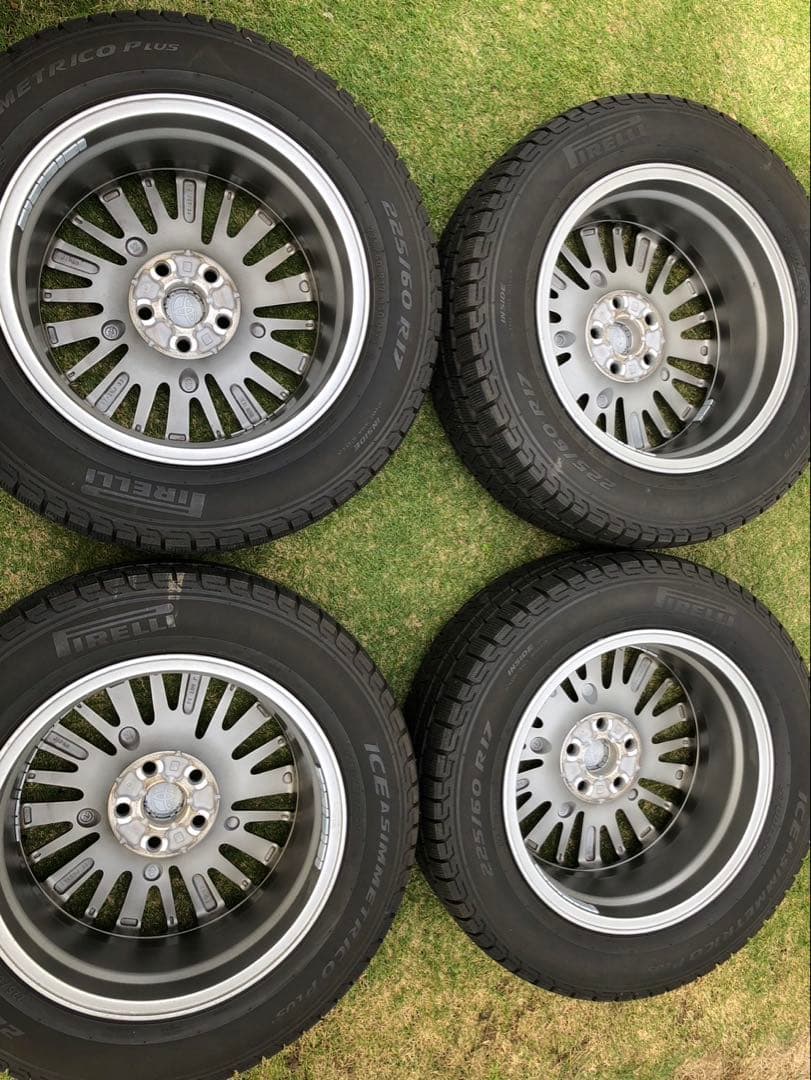 トヨタ　アルファード30系17インチ純正アルミ　スタッドレス225/60R17