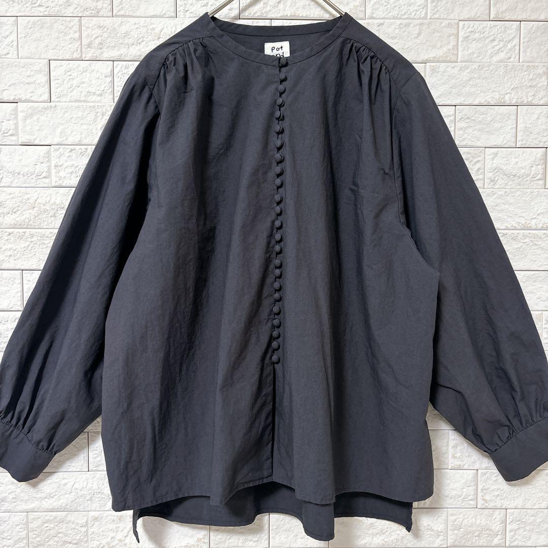 pot and tea 釦たくさんブラウス ノーカラー 濃グレー スミクロ　M