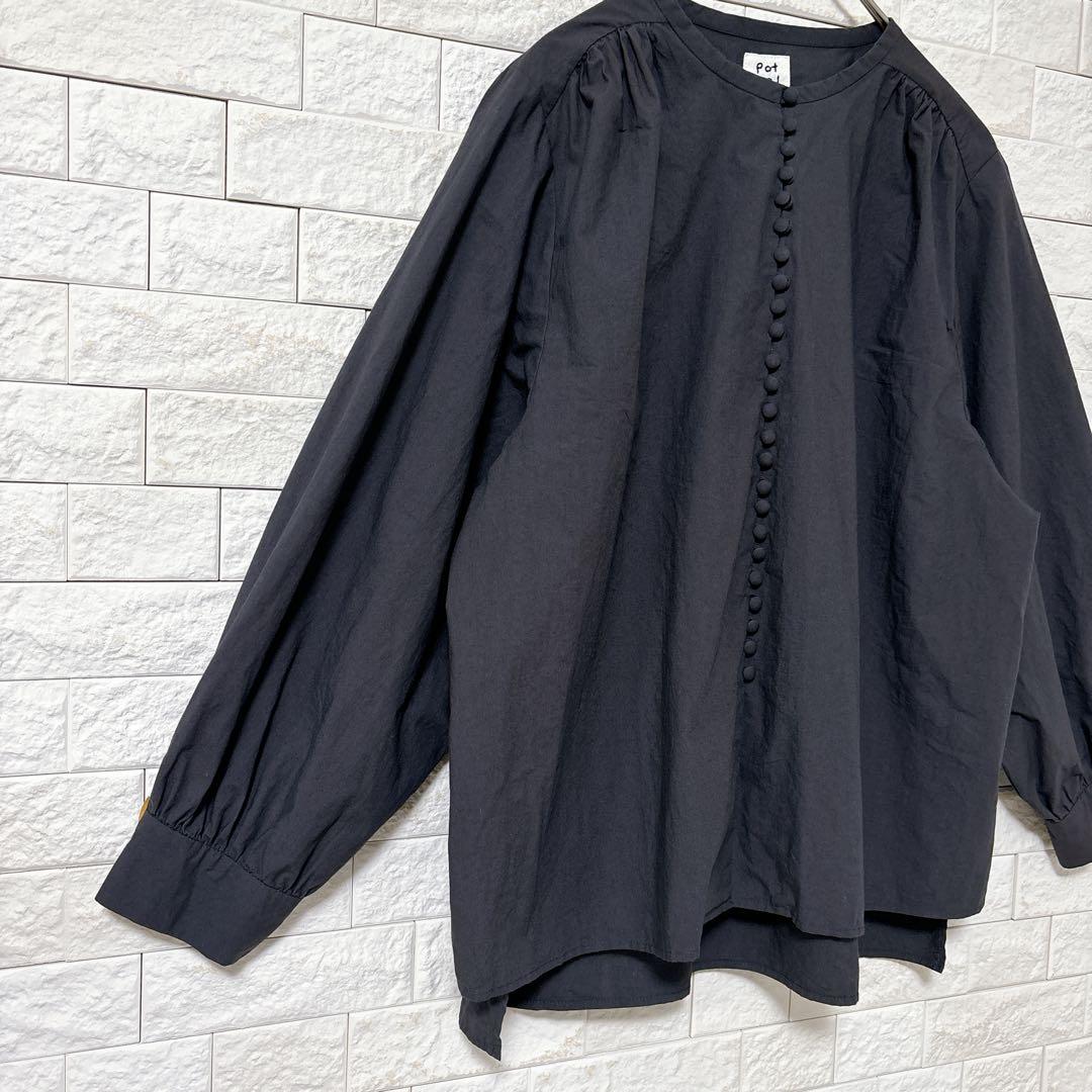 pot and tea 釦たくさんブラウス ノーカラー 濃グレー スミクロ　M