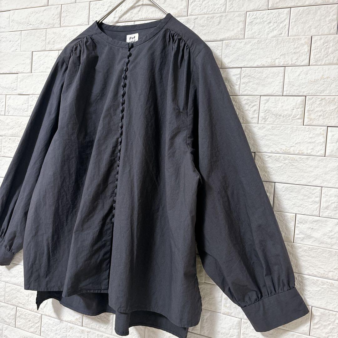 pot and tea 釦たくさんブラウス ノーカラー 濃グレー スミクロ　M