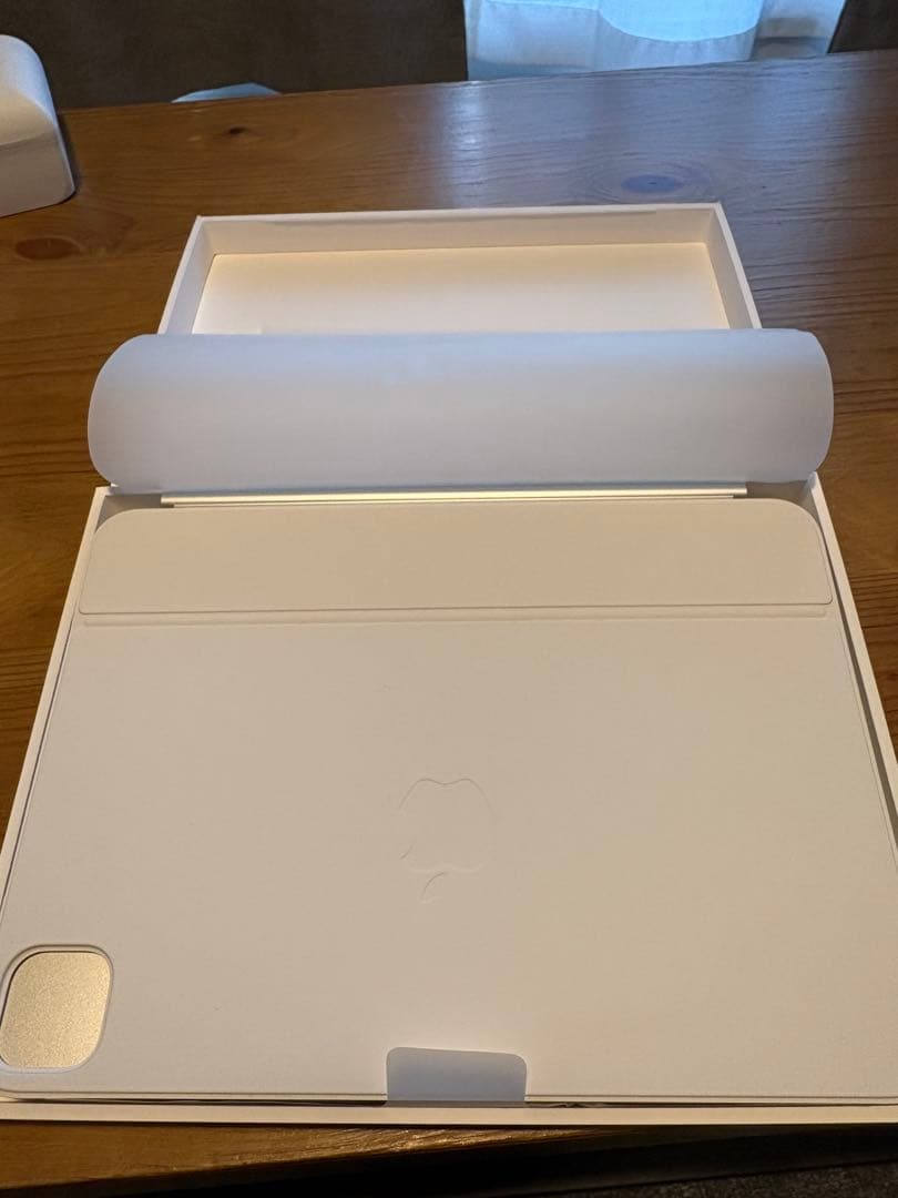 iPadケース ホワイト 日本語キーボード付き