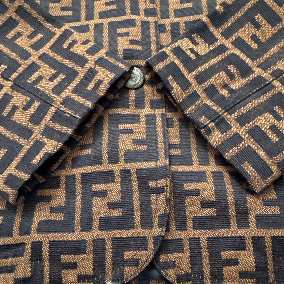 【極美品】FENDI ズッカ柄バックロゴジャケット