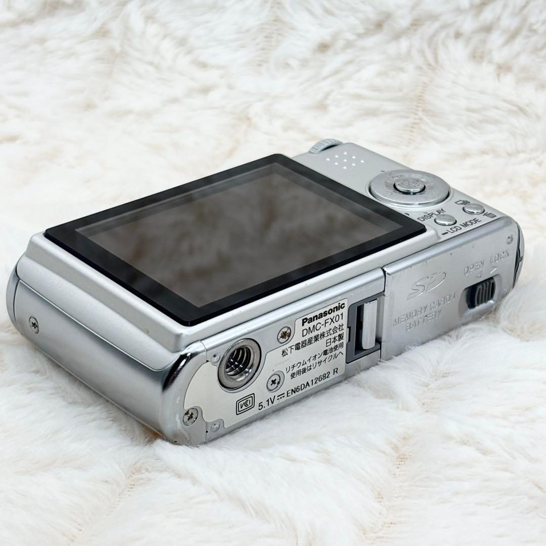 美品✨ Panasonic LUMIX DMC-FX01 シルバー