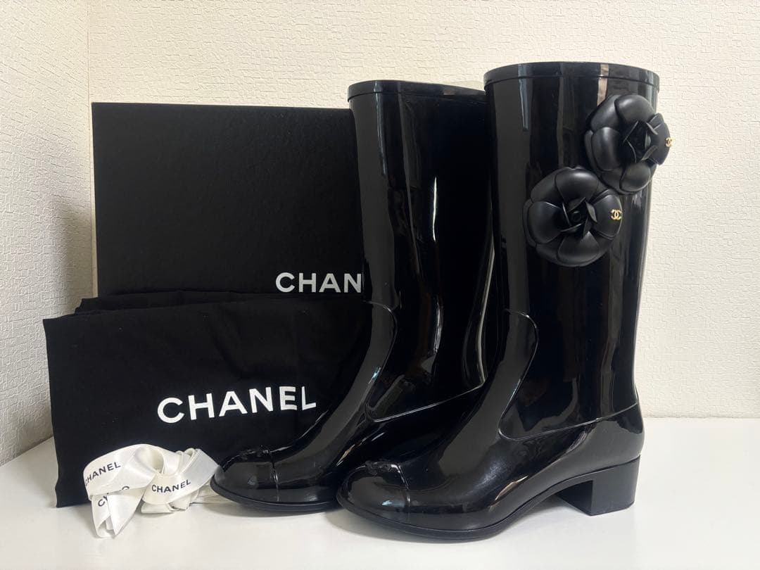 超美品 CHANEL シャネル カメリア ブラックラバー レインブーツ 36