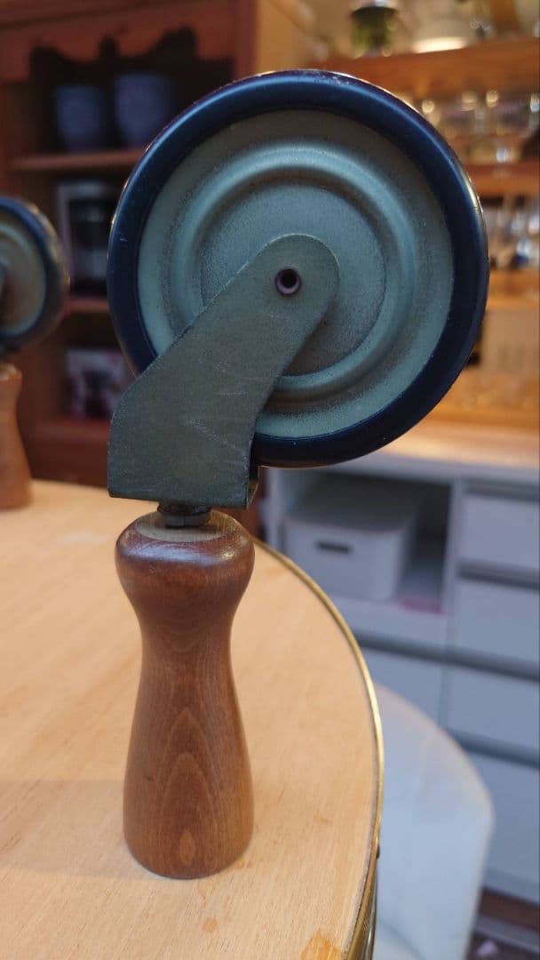 イタリア製象嵌キャスター付きキッチンワゴンサイドテーブル