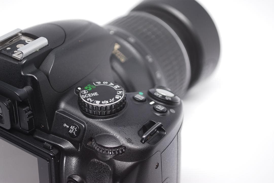 コンディション良好✨Nikon D5000✨ 手ぶれ補正レンズ付✨一眼レフ✨