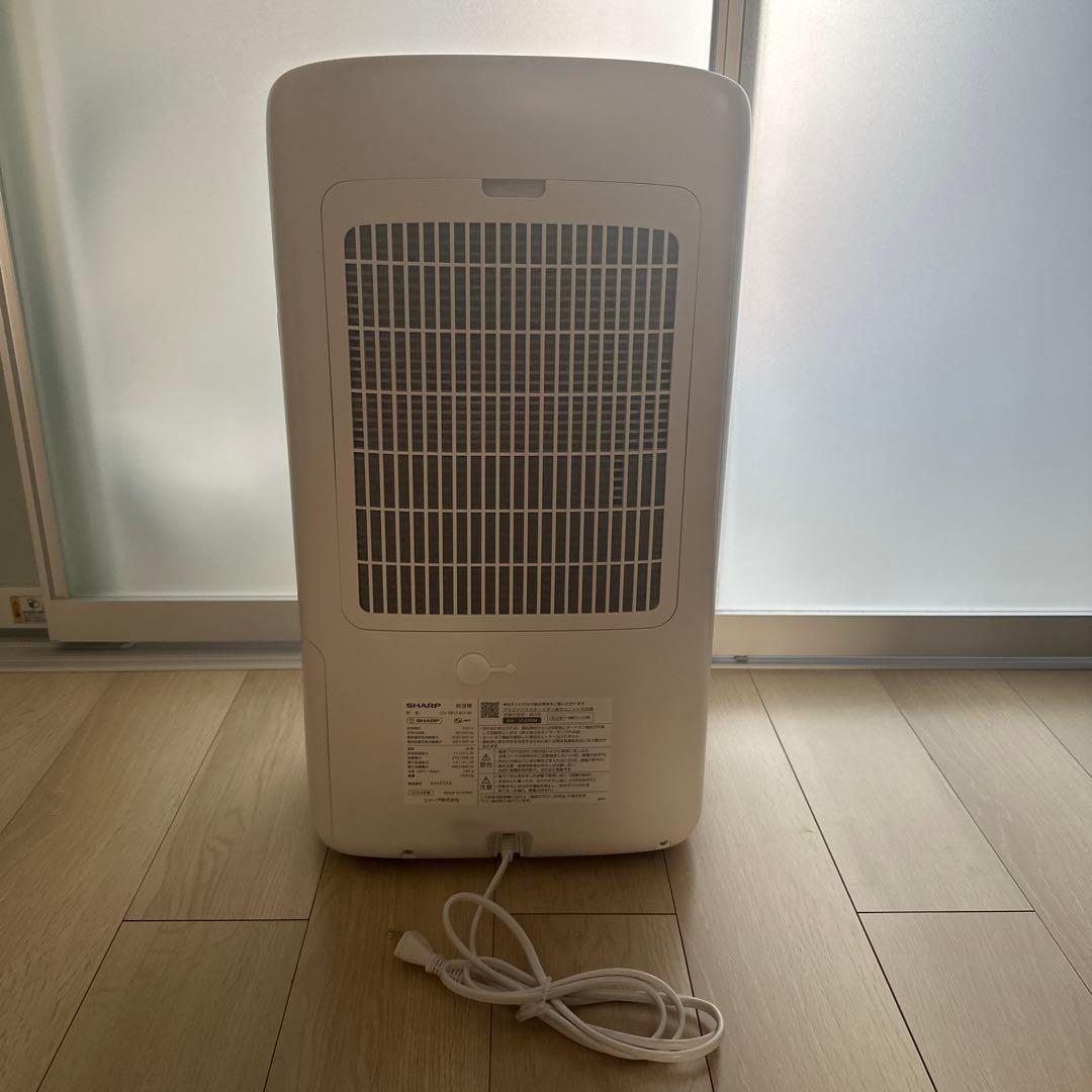 シャープ　衣類乾燥除湿機　プラズマクラスター25000 CV-RH140