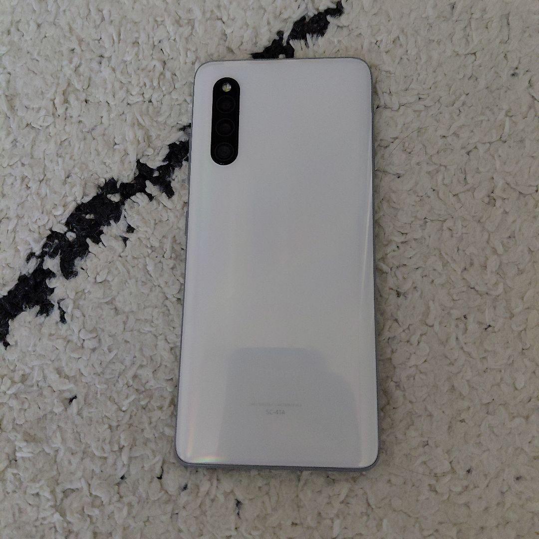 ブラック ホワイト スマートフォン 本体