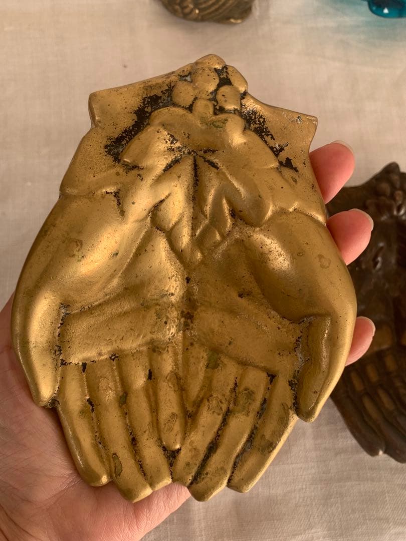 フランス アンティーク ハンドモチーフ　トレイ　金属製　ブロカント