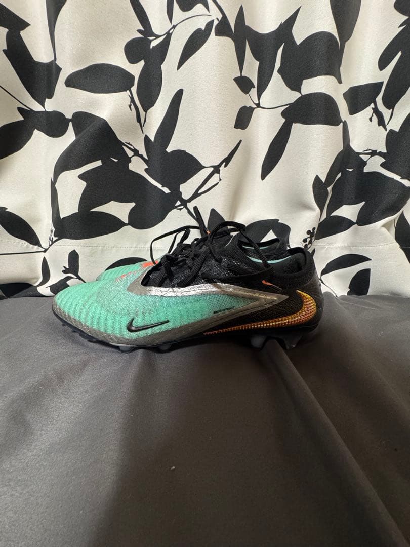 ナイキ ファントム 6 LOW エリート