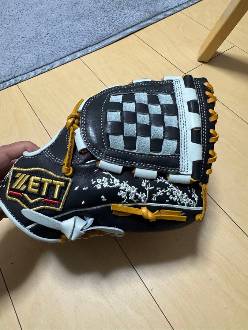 り*ジ様 年末年始最終価格！ZETT 軟式用源田限定モデル！未使用！