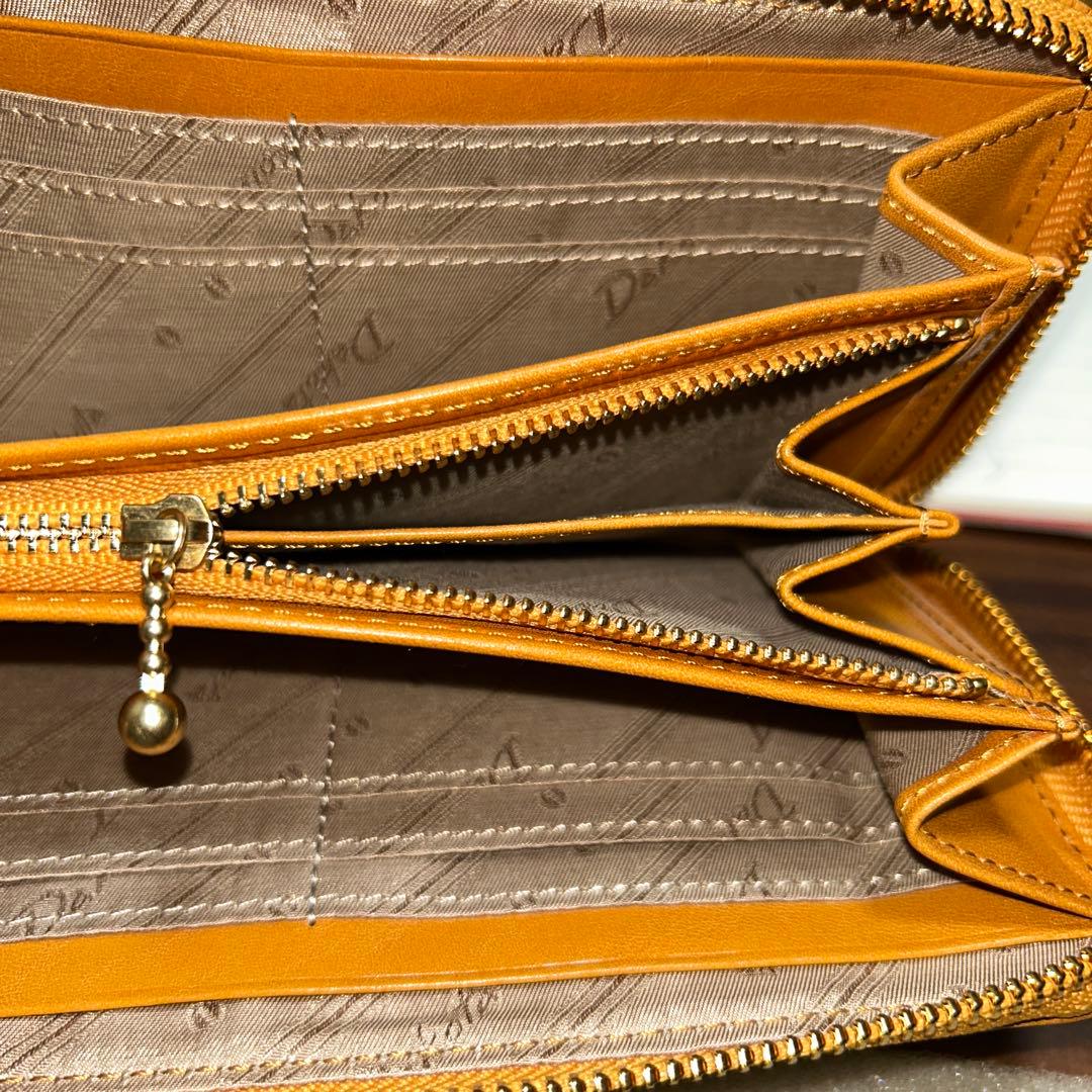 ダコタ　長財布　黄色に近いキャメル色　新品 未使用　外側にポケット2