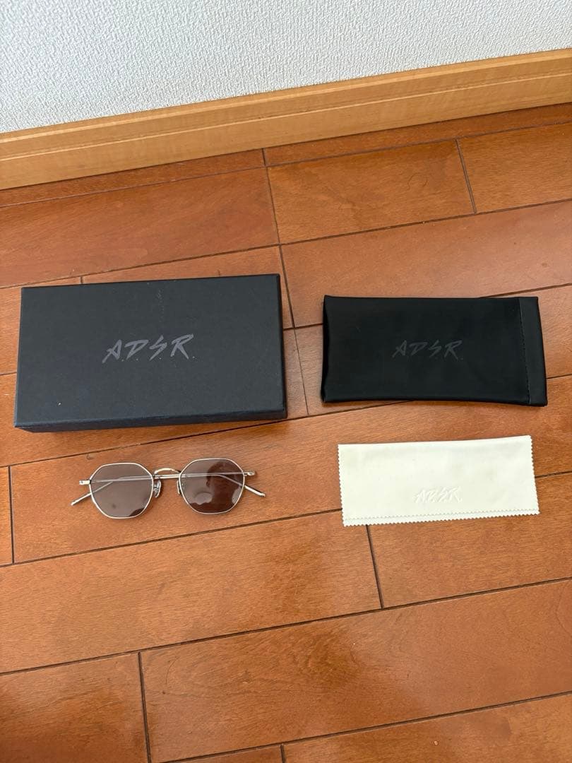 A.D.S.R. BAZ サングラス シルバーフレーム ケース・外箱・クロス付き