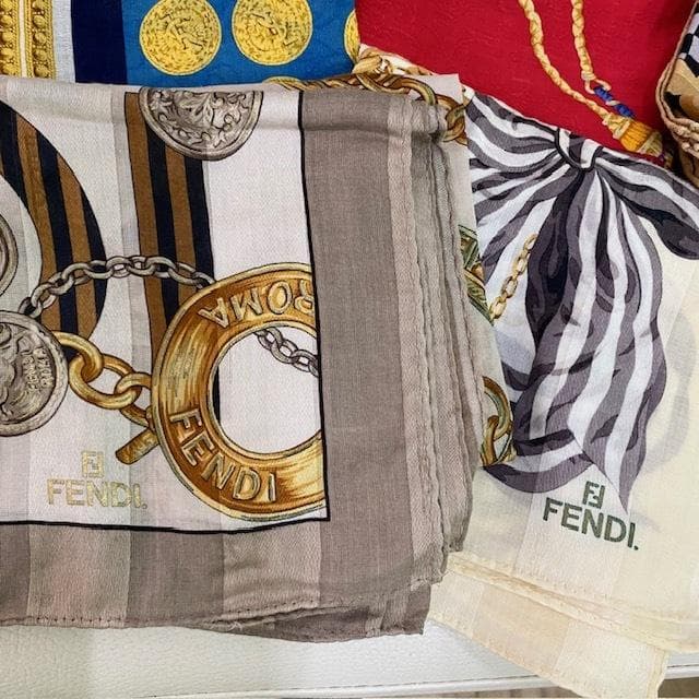 スカーフ ハンカチ大量まとめ　フェンディ CELINE YSL他 60枚以上