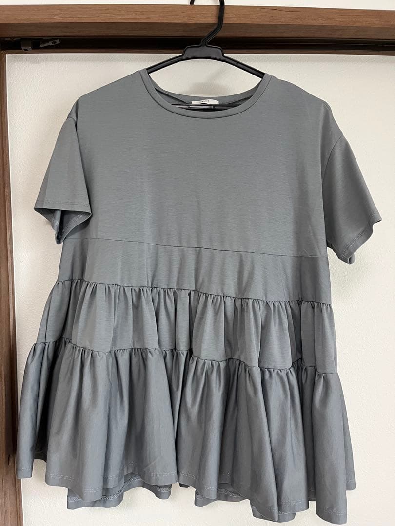 美品　yori ランダムティアードハーフスリーブ