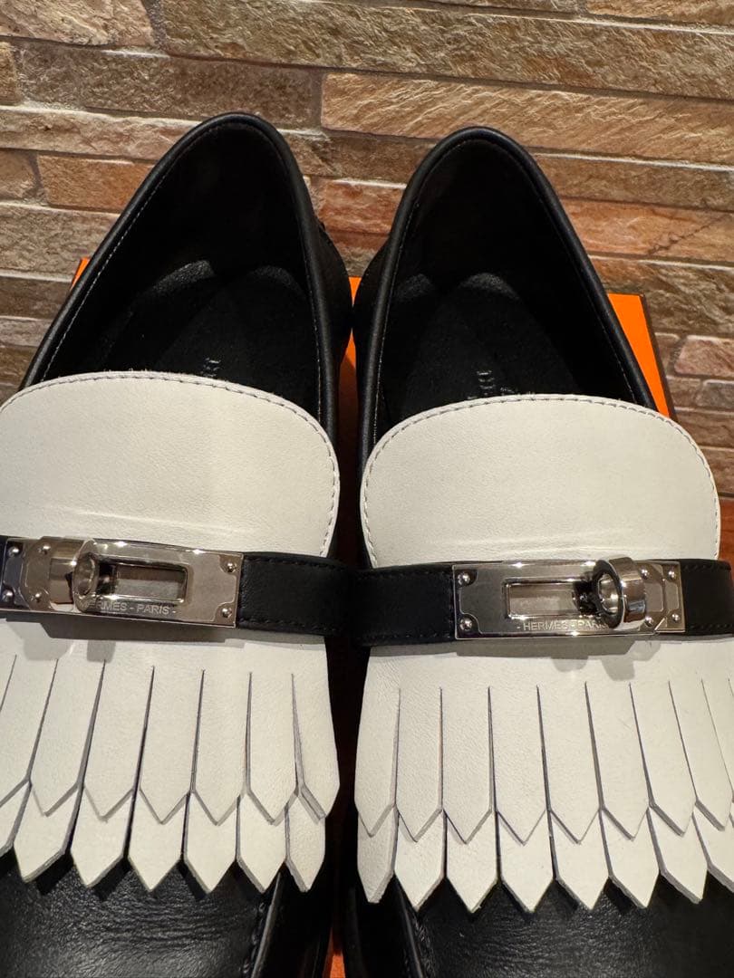 エルメス　モカシン　≪デスタン≫ 黒白　シルバー金具　37