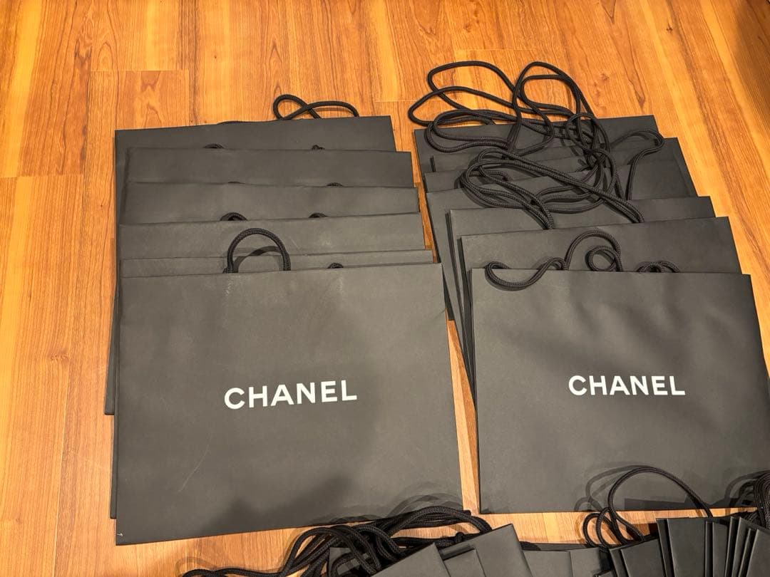 c*_様 シャネル紙袋　40枚セット