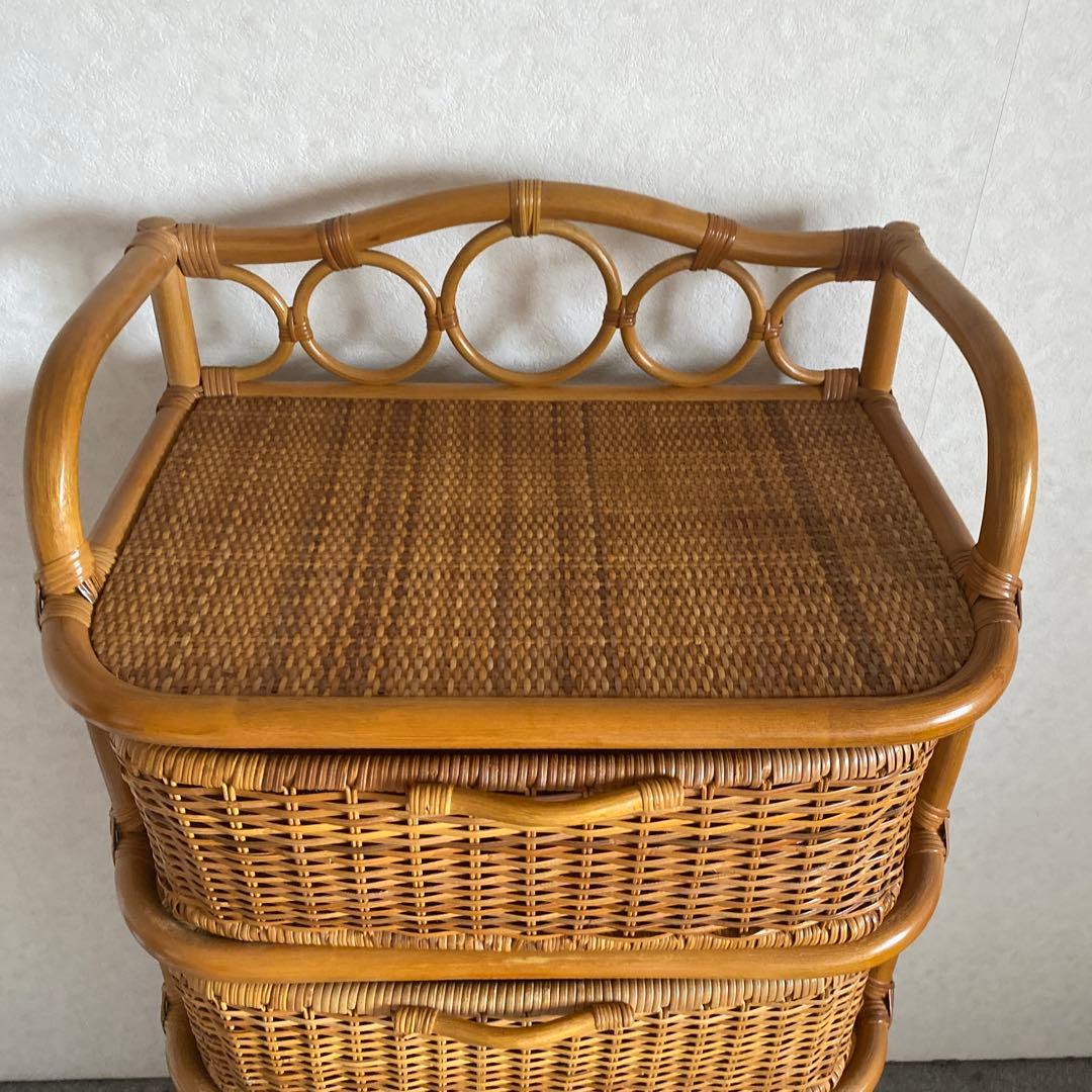 ファミリア　チェスト　棚　ラタン　籐　5000円＋送料8600円（250サイズ）