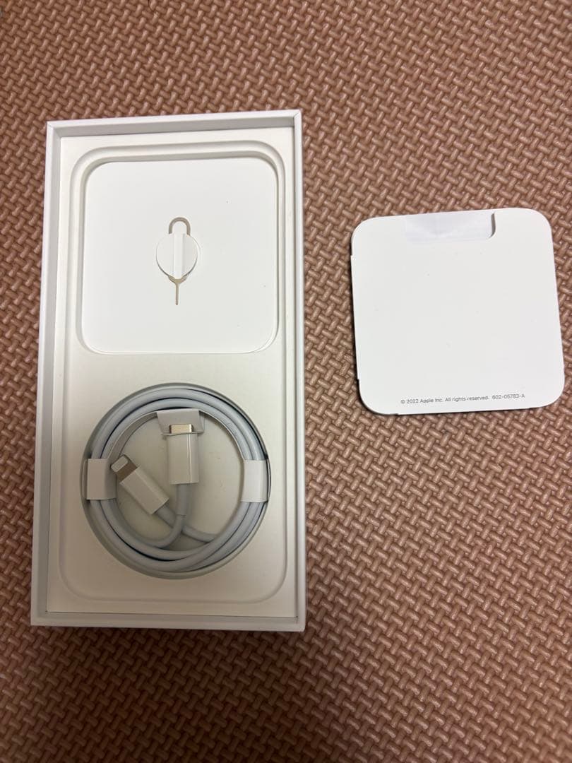 iPhone 14 256GB 損傷・機能不良なし