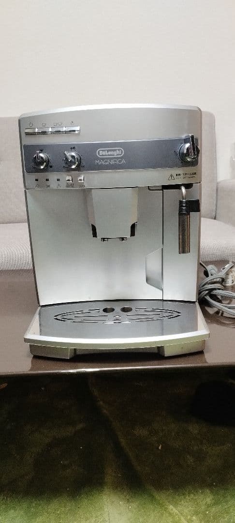 デロンギ マグニフィカ ESMA03110S エスプレッソマシン