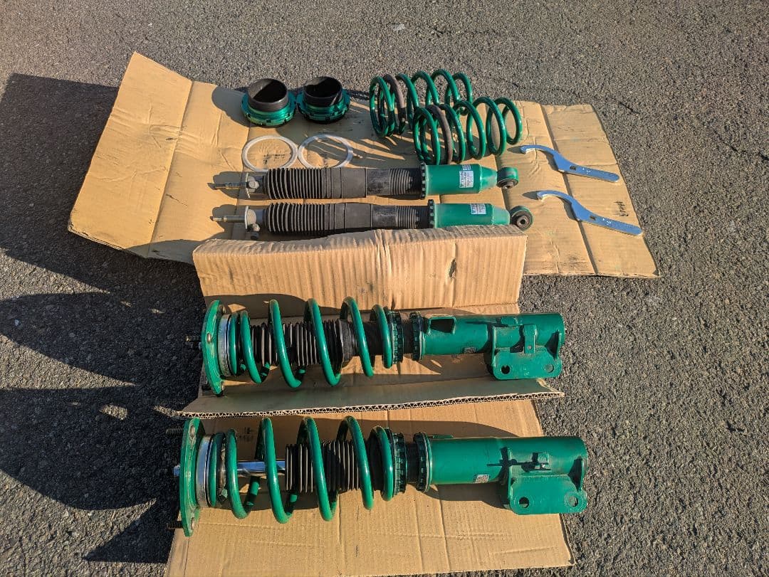 く*ろ様 TEIN STREET FLEX サスペンションキット　ステップワゴン
