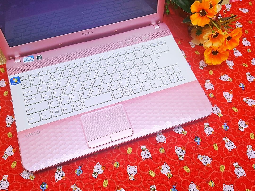 ピンク色小型ノート/カメラ/最新Win11搭載！DVD焼き/その他ソフト多数