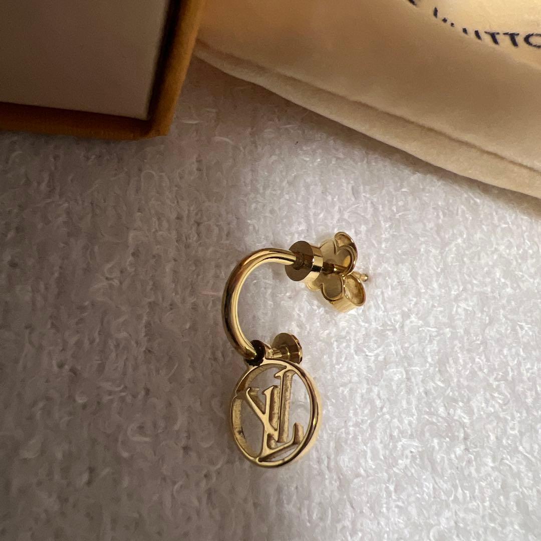 LOUIS VUITTON ゴールド LVロゴ ピアス(片耳用)