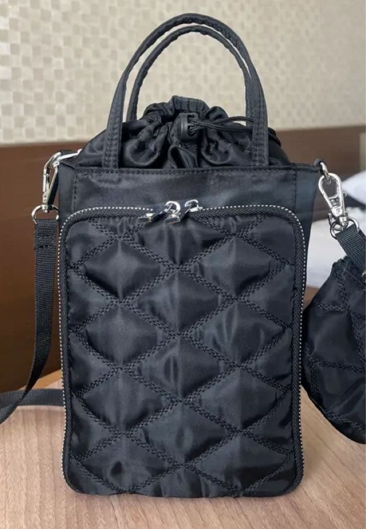 soleile《ポケットショルダー》★ブラック★撥水バッグ★新品未使用★