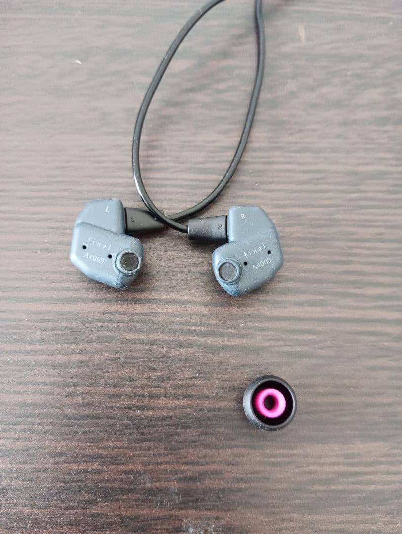 final A4000 有線イヤホン ダークネイビー