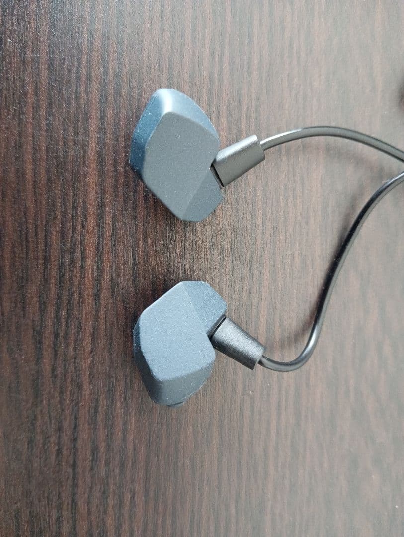 final A4000 有線イヤホン ダークネイビー