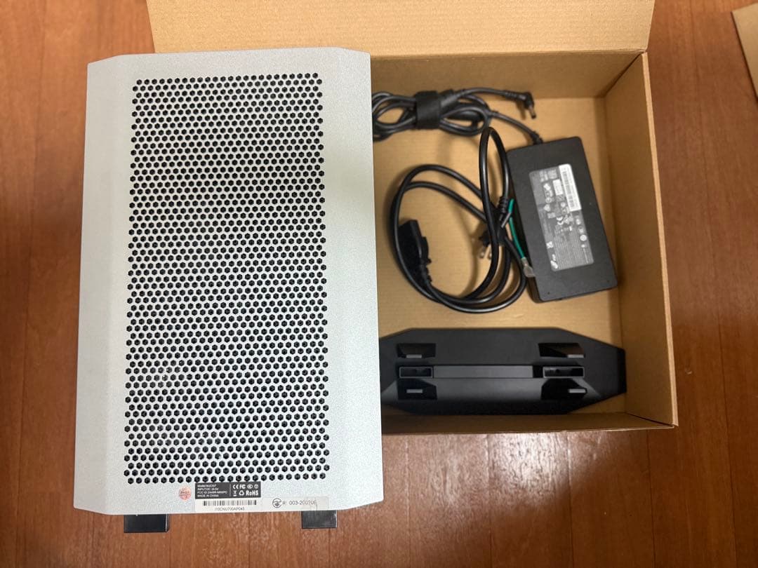 Minisforum NUCXI7 / 32GBメモリ付き