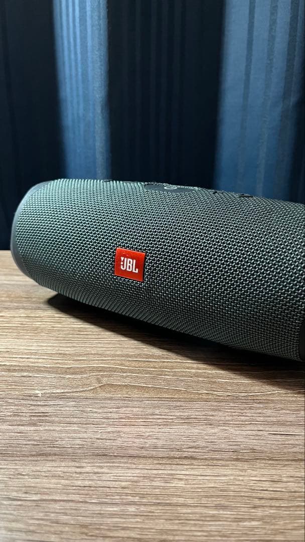 JBL Charge Essential2 Bluetoothスピーカー