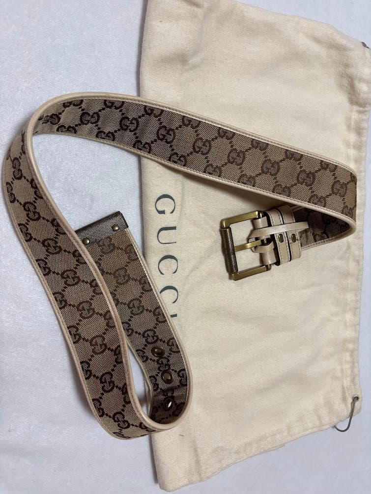 GUCCI ベージュ GGパターン ベルト レディース