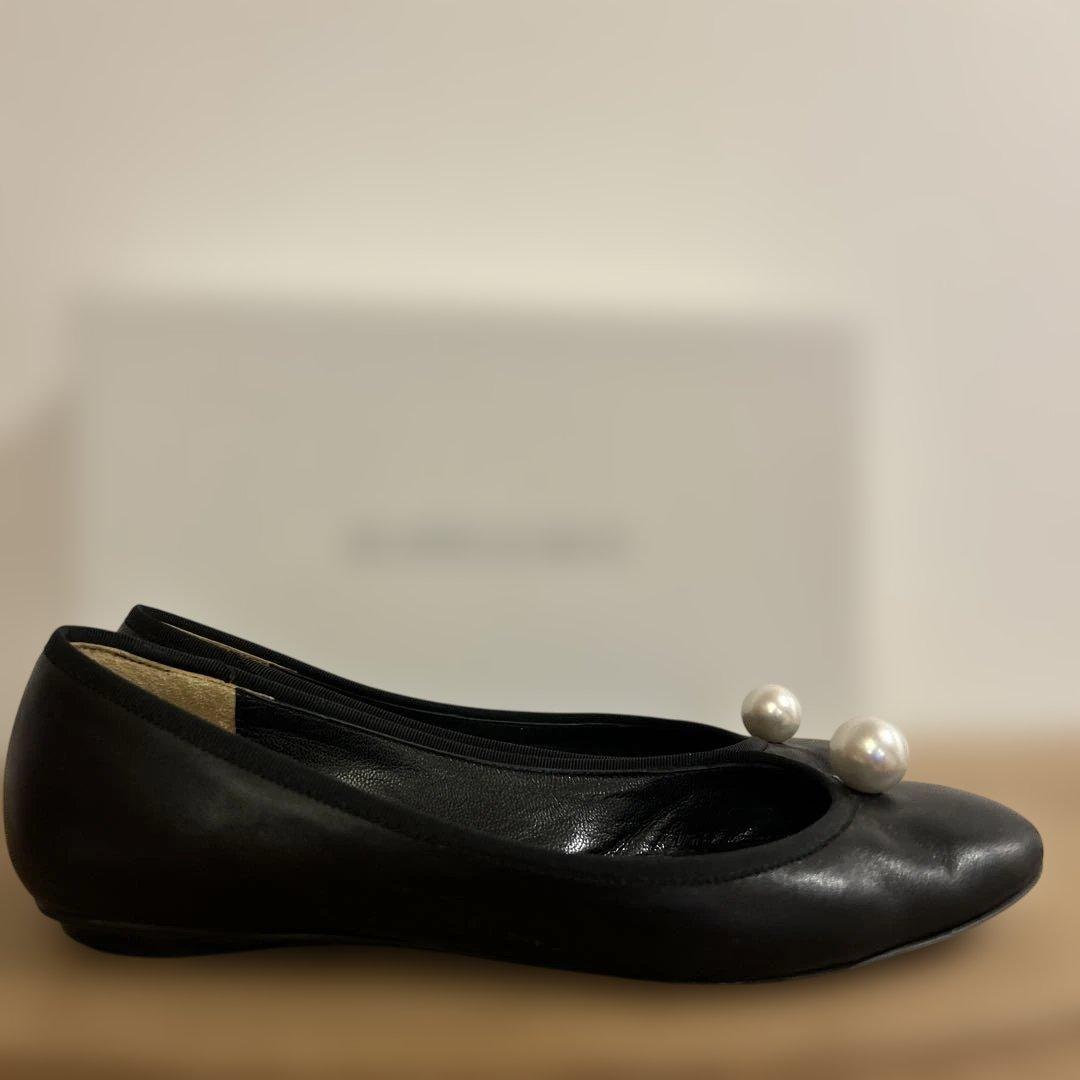 PIPPICHIC 黒レザーパールフラットシューズ24センチ