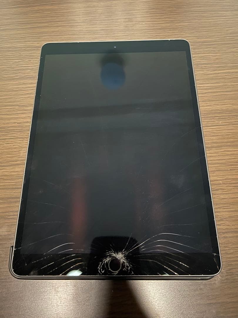 iPad Air 3世代 64GB WiFiモデル ジャンク品 箱あり