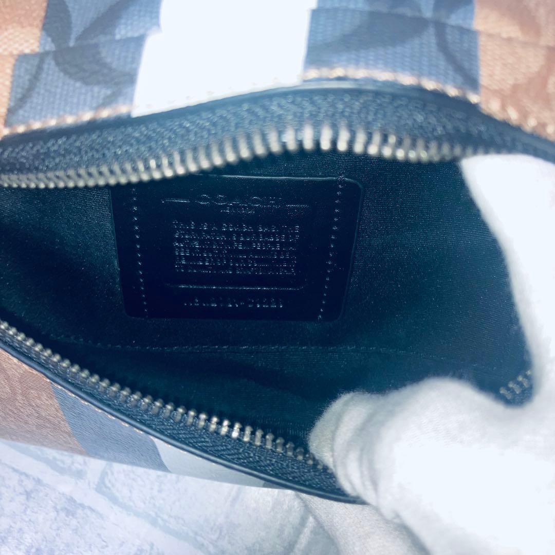 【未使用】COACH ウエストポーチ ボディバッグ シグネチャー c3228