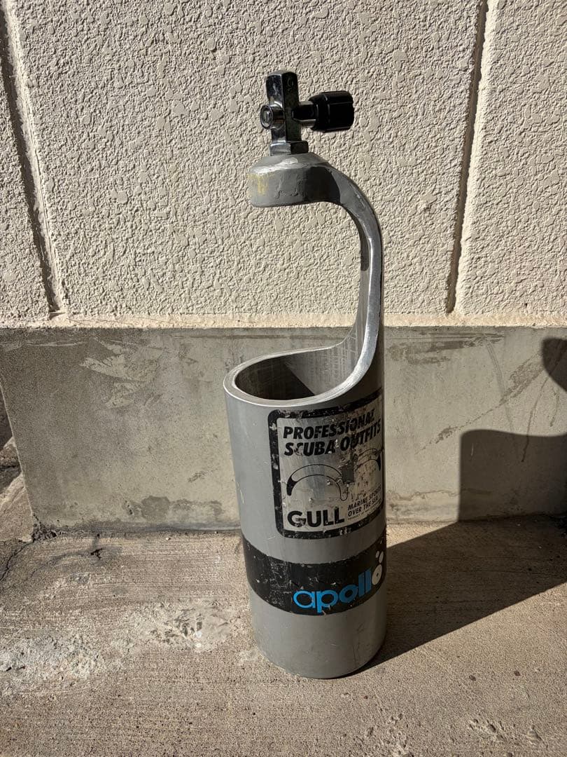 ダイビング　タンク　傘立て