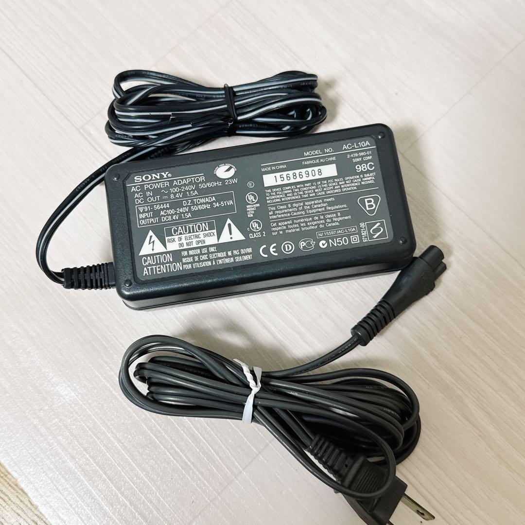 【ジャンク】SONY video8XR Handycam CCD-TR280