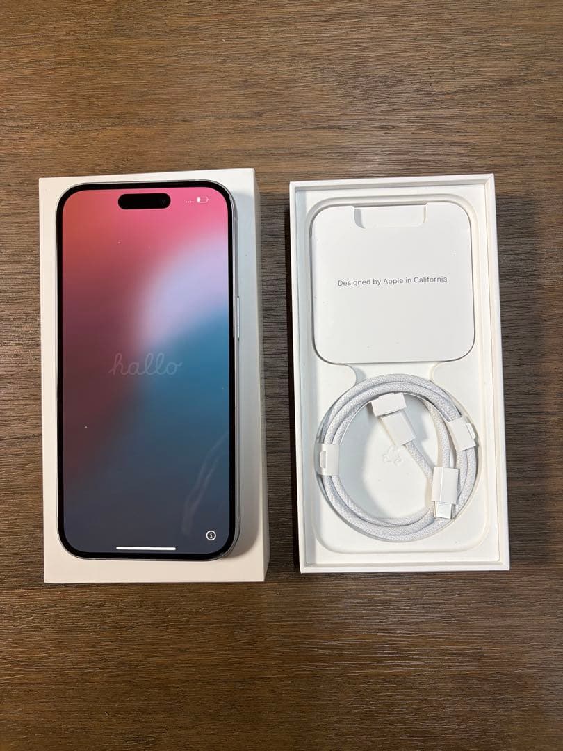 iPhone15 ブルー 128GB SIMフリー 箱、充電ケーブル付き