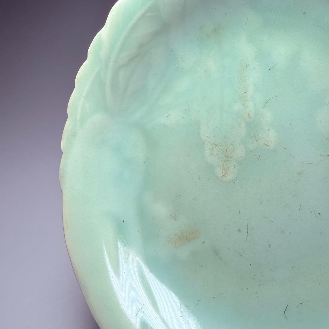 古伊万里 鍋島青磁 後期鍋島 大根 陽刻文 五寸皿 1750年代前後　図録