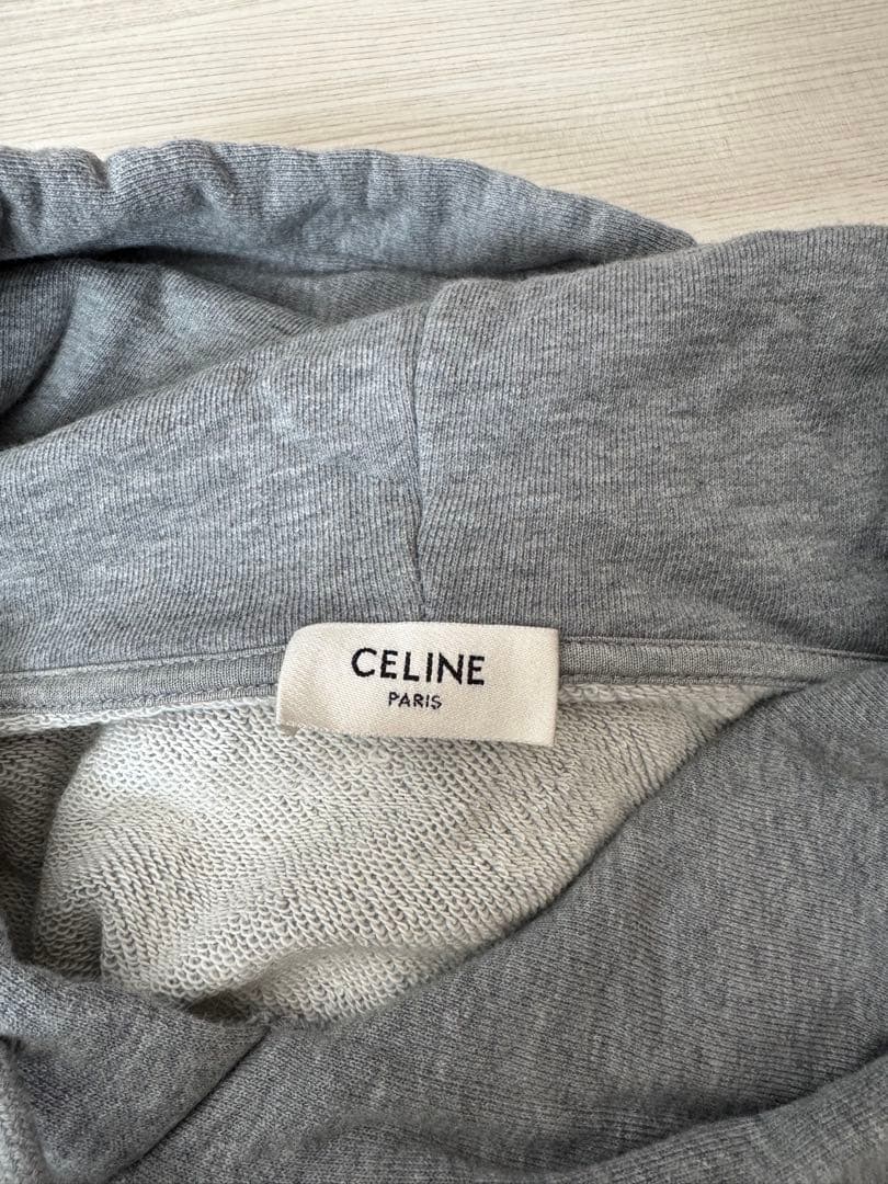 セリーヌ　スタッズ付きパーカー