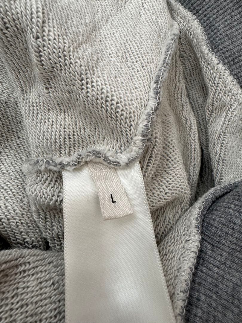 セリーヌ　スタッズ付きパーカー