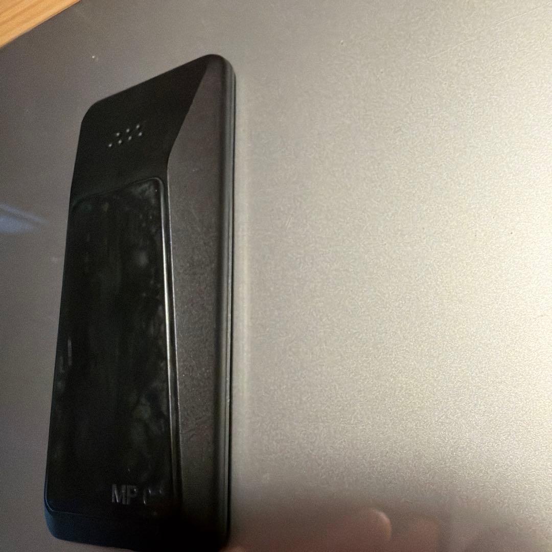 携帯電話本体 Punkt. MP02